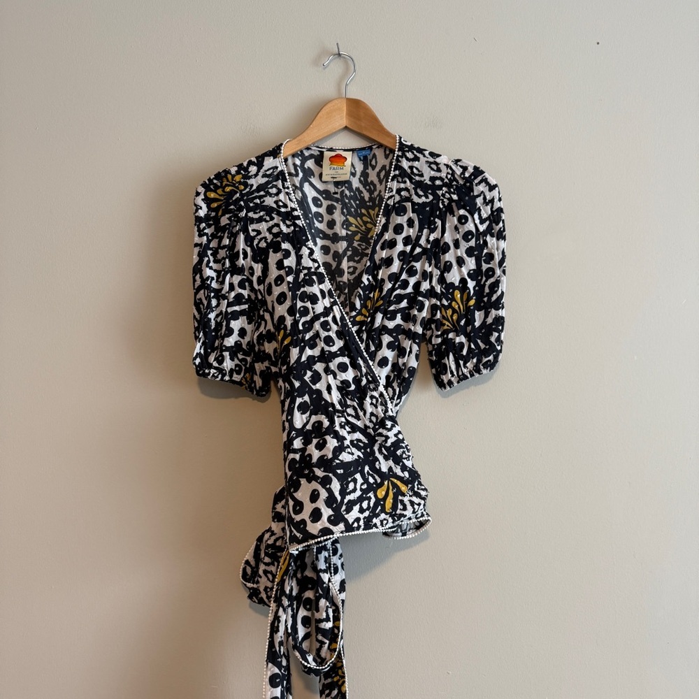 FARM Rio | Leopard Print Wrap Top Short Sleeve Blouse  | Black/White | Size M - Picture 12 of 12